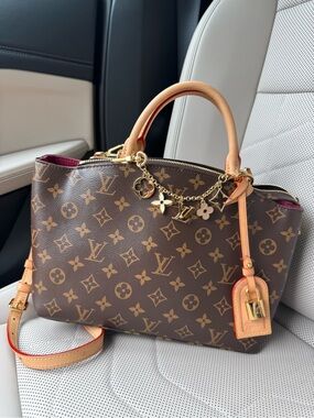 Louis Vuitton Peitite Palais PM Bag with Charm and Strap